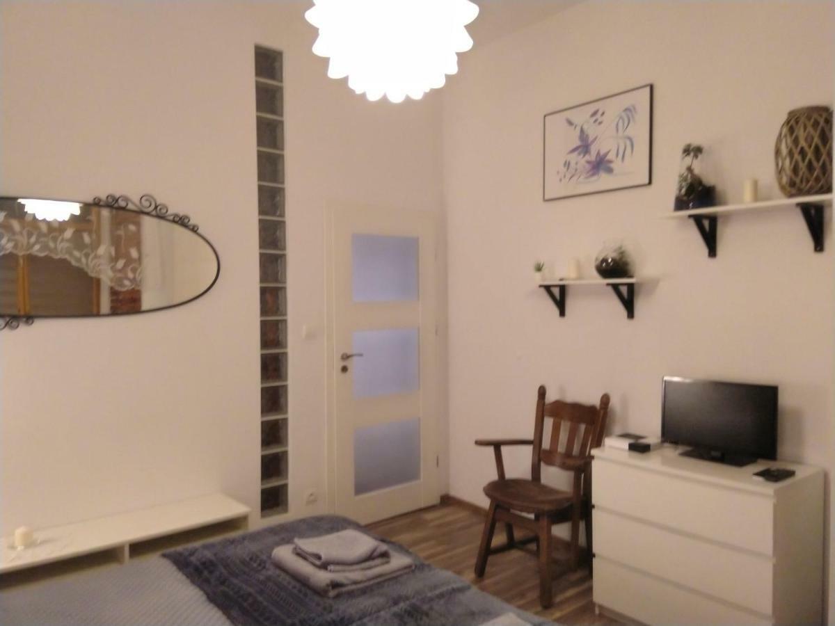 Tenczynska 4 B Starowka Aparts By Homeprime كراكوفيا المظهر الخارجي الصورة
